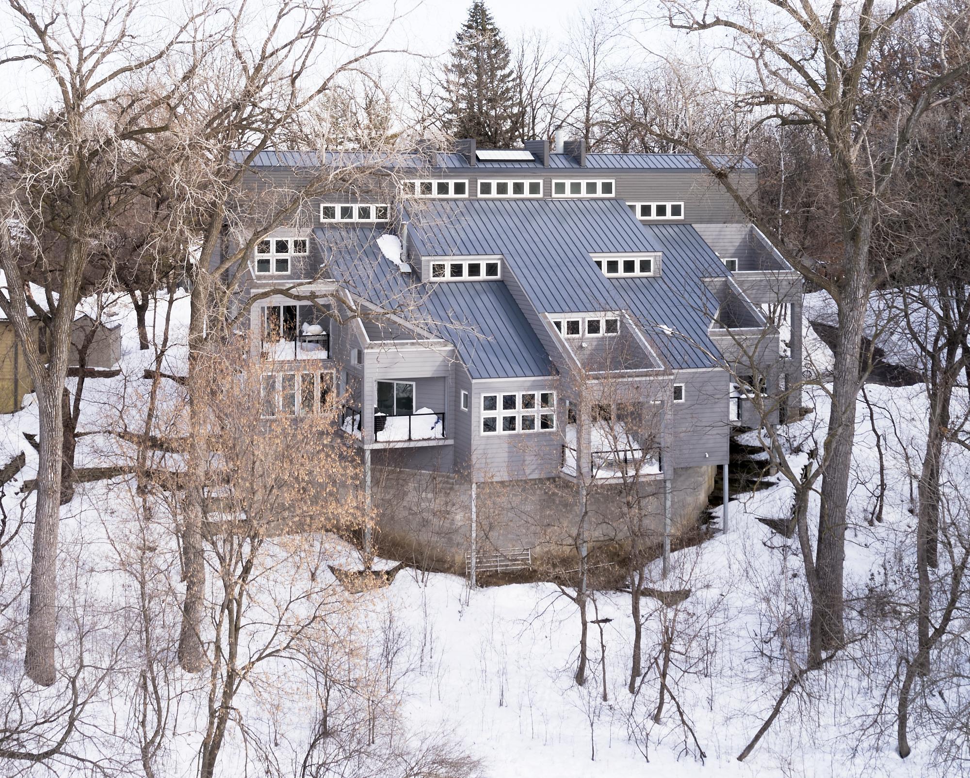 7000 Edgebrook Place