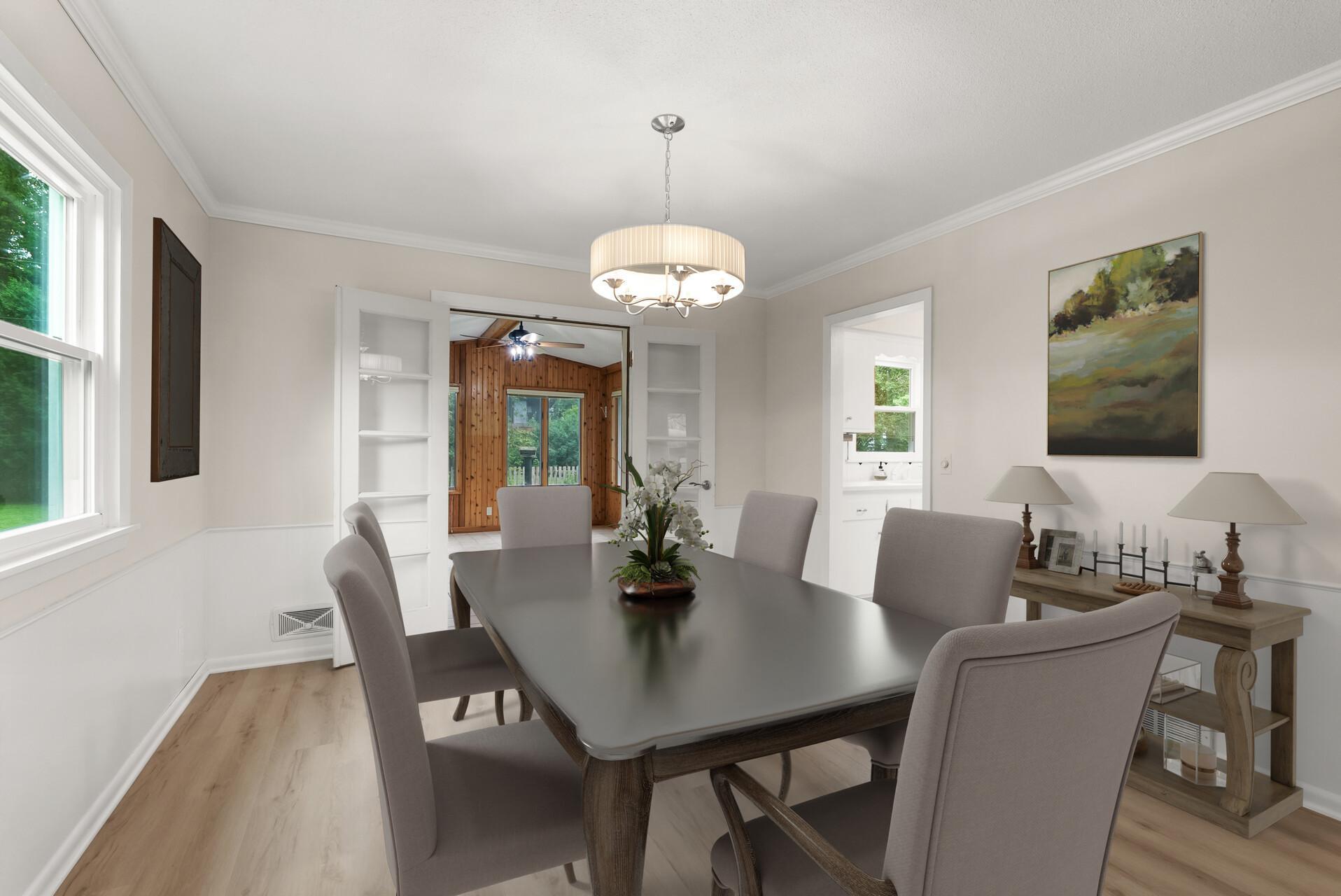 2435 Lamplighter Lane