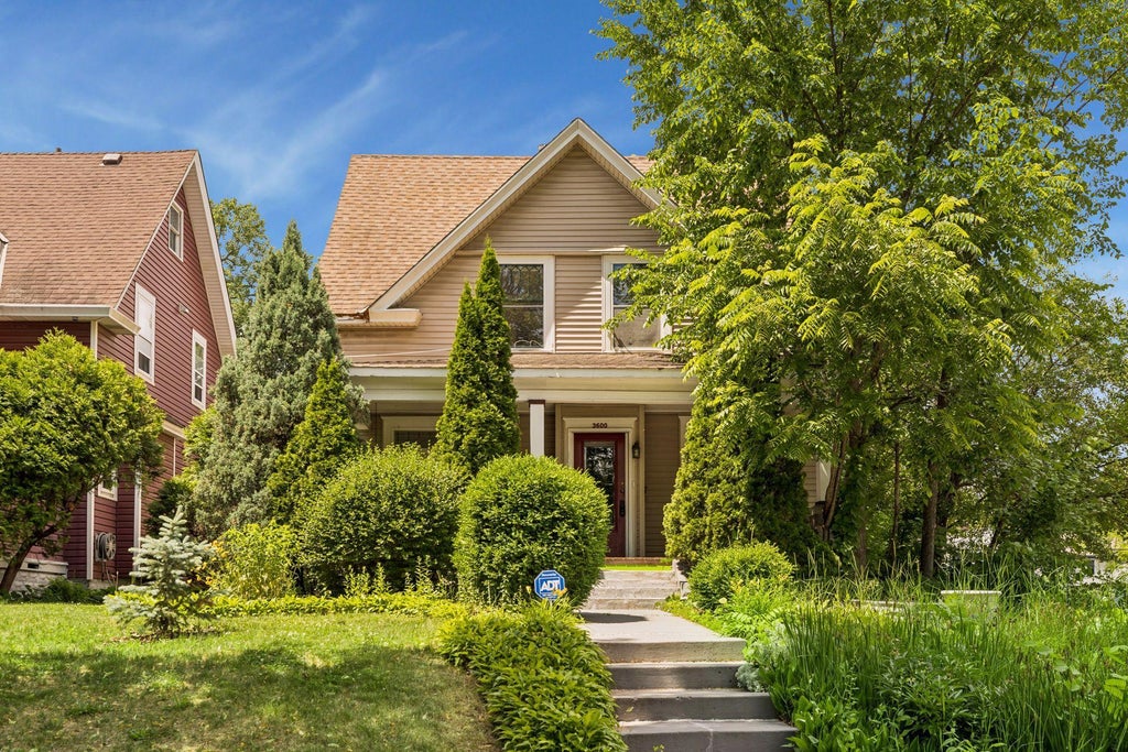Photo of 3600 Pillsbury Avenue S, Minneapolis, MN 55409 (MLS # 7092038)