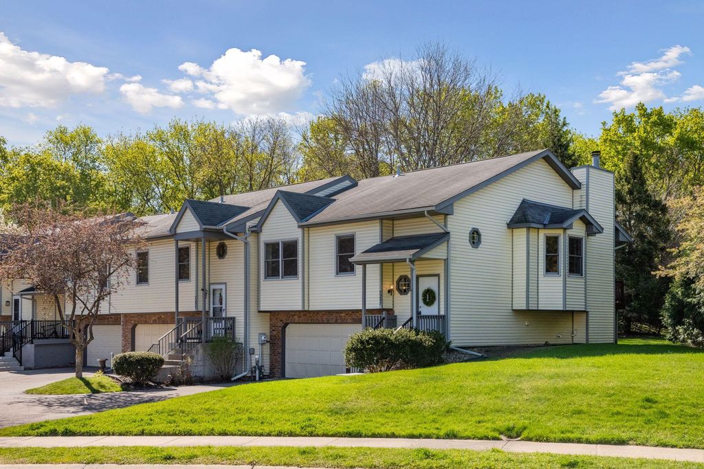 Photo of 7297 Bren Lane, Eden Prairie, MN 55346 (MLS # 7060755)