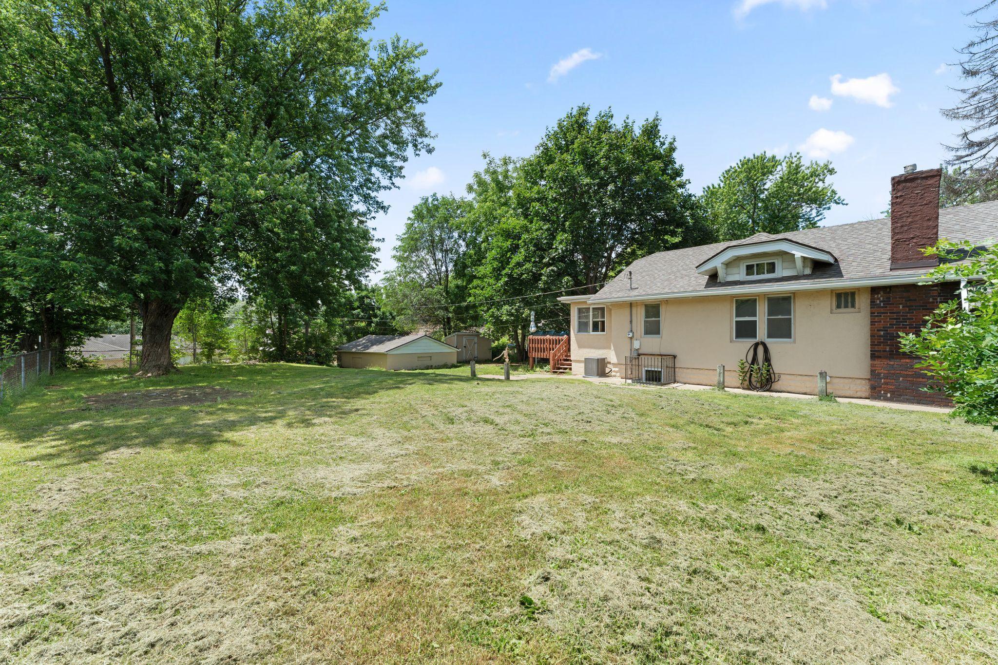 1332 Minnehaha Avenue E