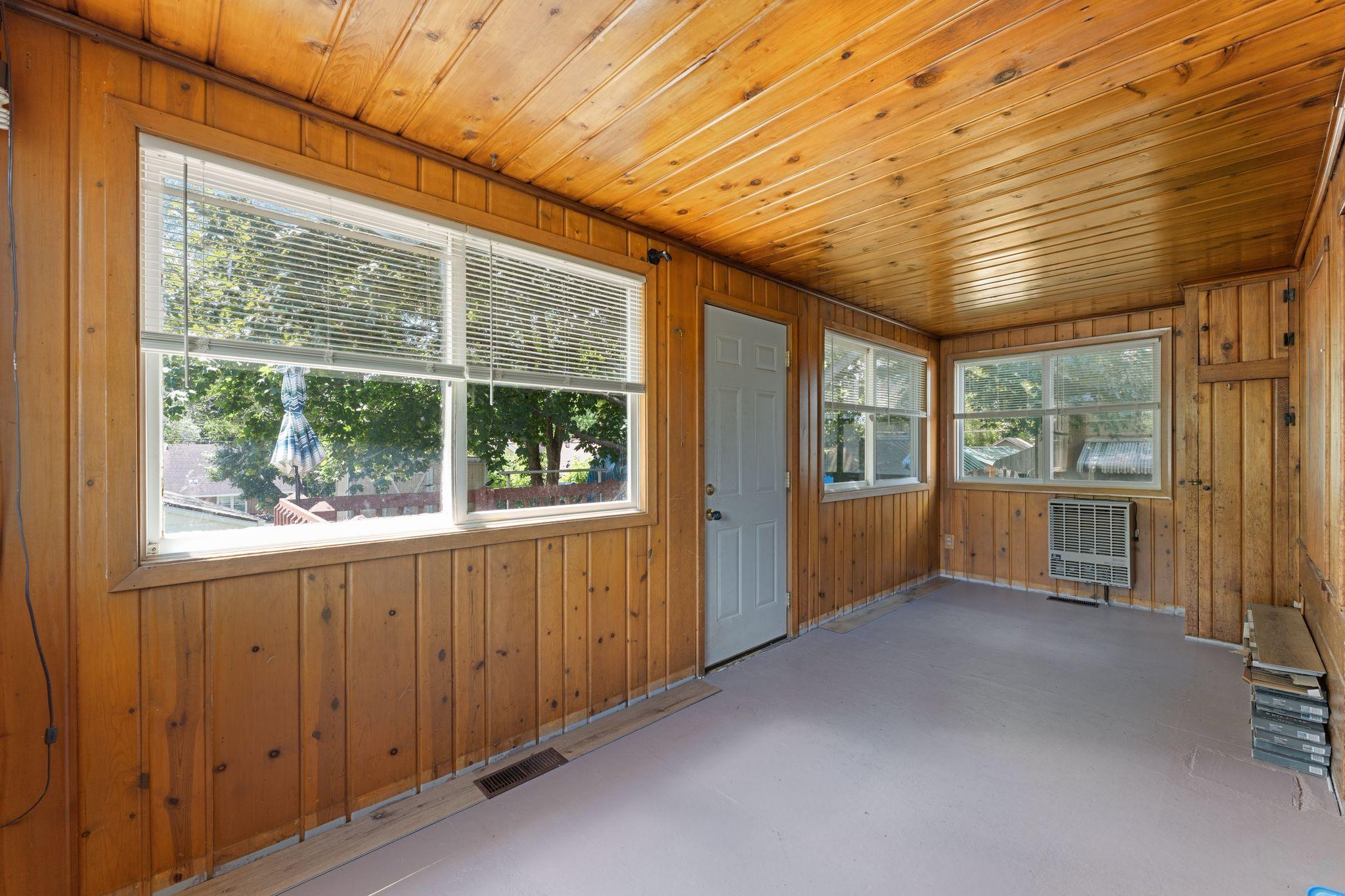 1332 Minnehaha Avenue E