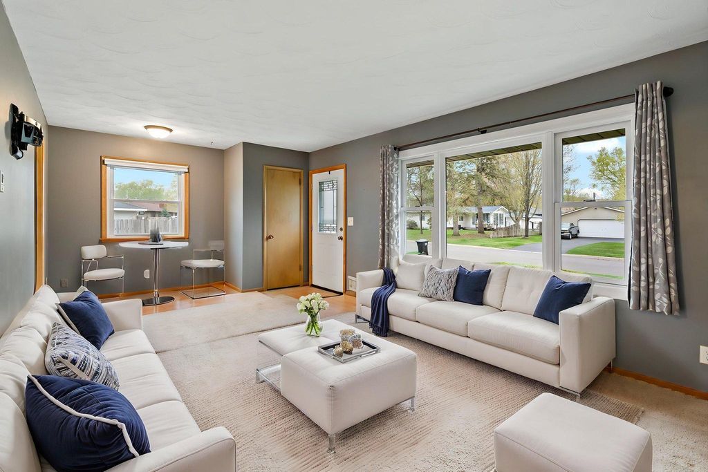 Photo of 7184 Cooper Avenue, Inver Grove Heights, MN 55076 (MLS # 7060998)