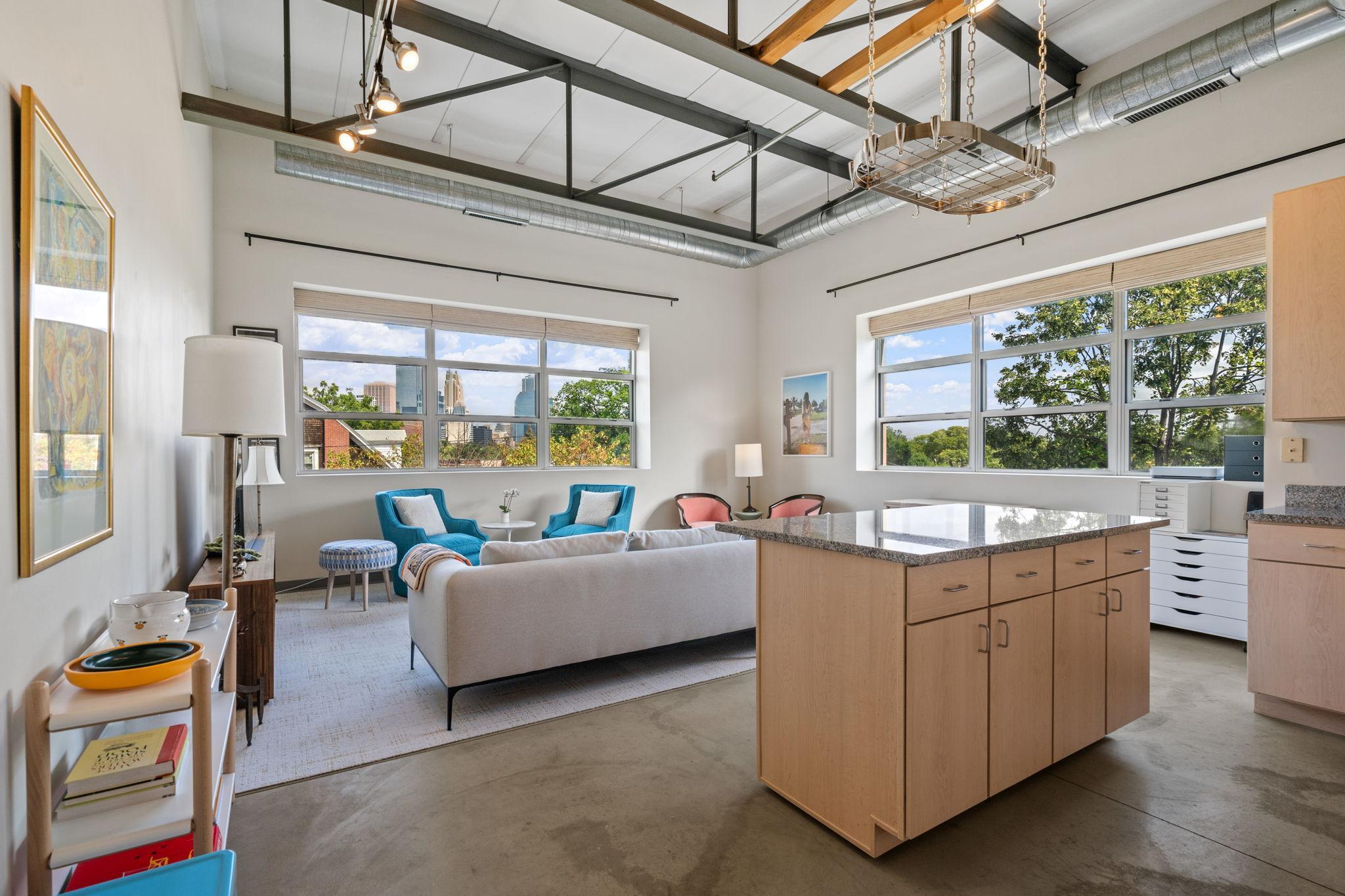 111 E Franklin Avenue 316