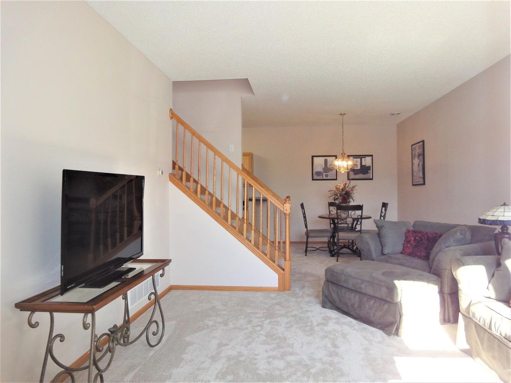 Photo of 9204 Holly Lane N #403, Maple Grove, MN 55311 (MLS # 7000038)