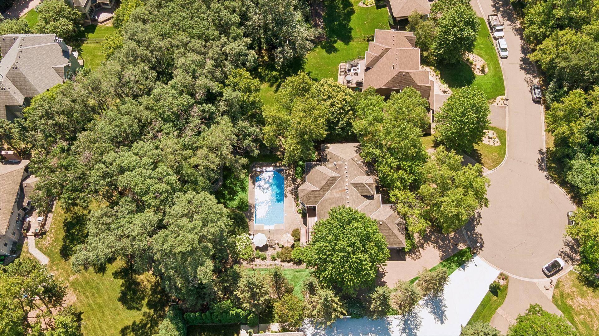 2841 Ella Lane