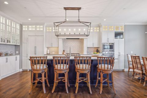 875 Lake Street N #409 Wayzata MN 55391