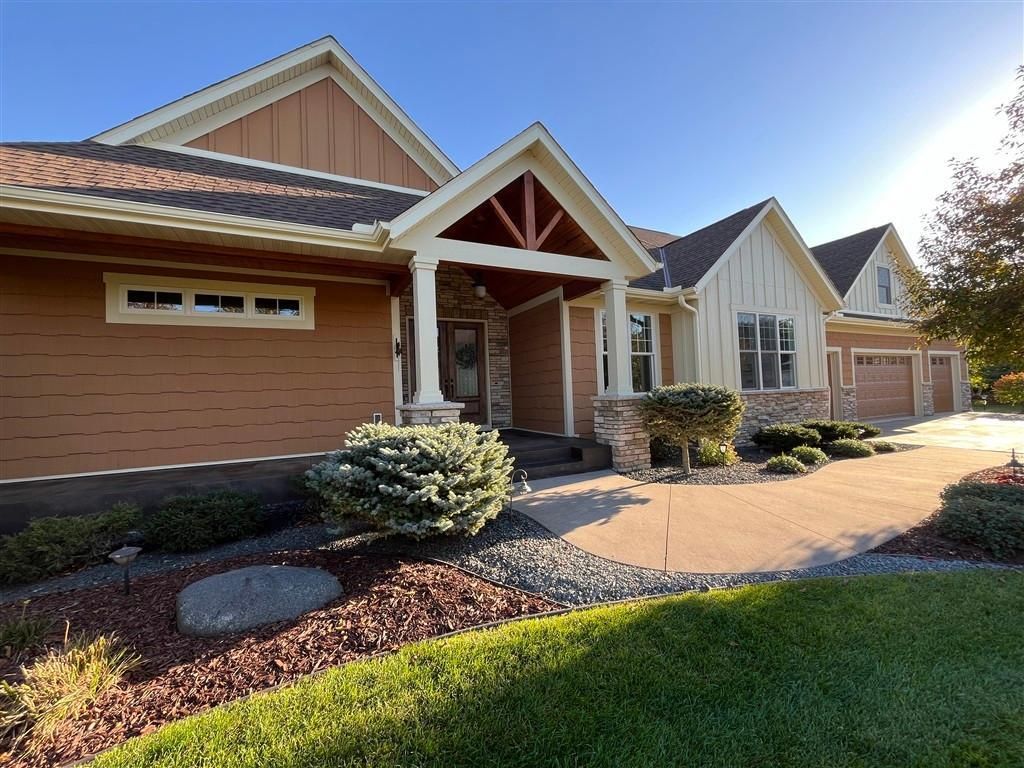 Photo of 11881 58th Street N, Lake Elmo, MN 55042 (MLS # 7004583)