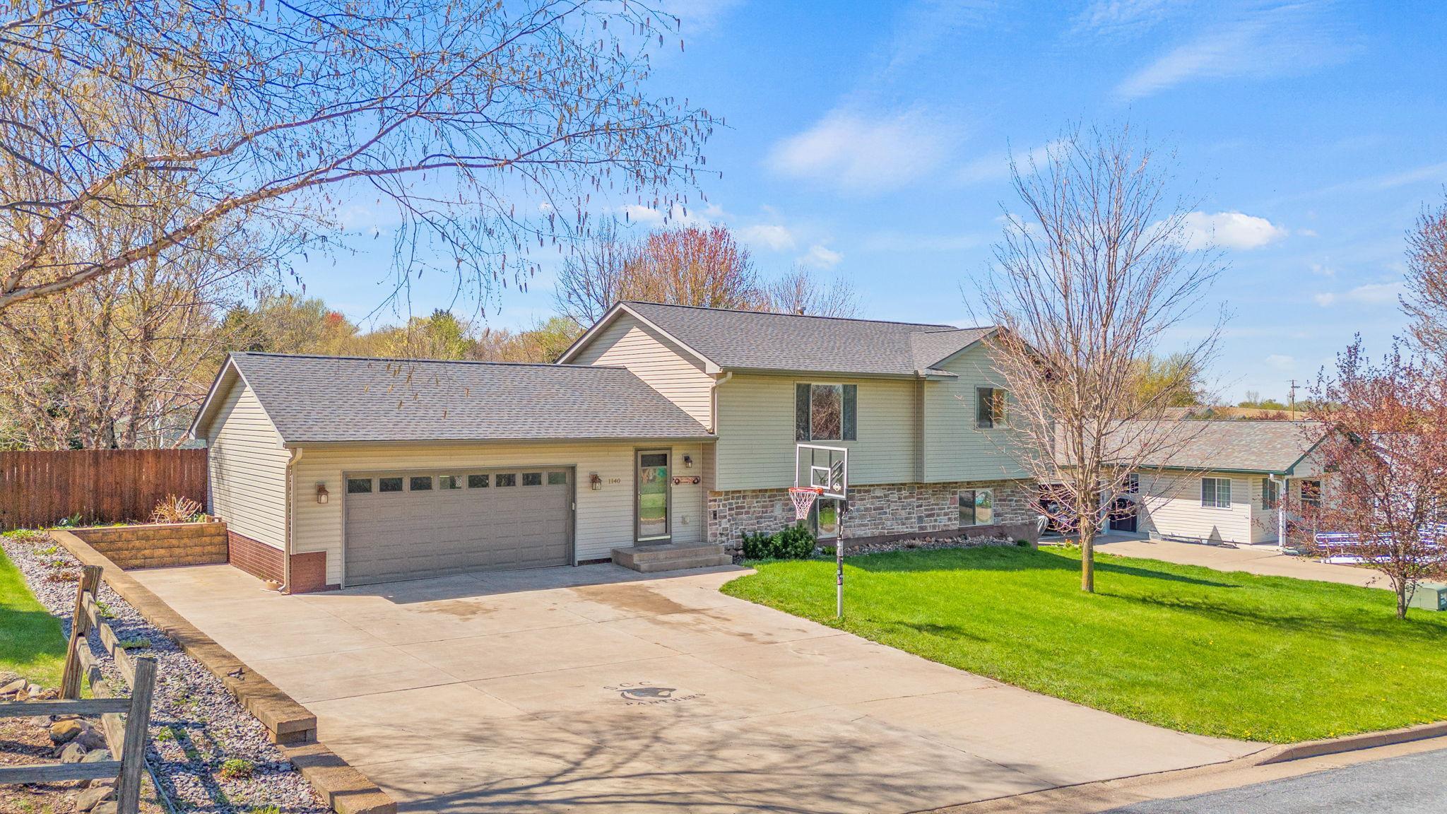 1140 Eulaine Circle