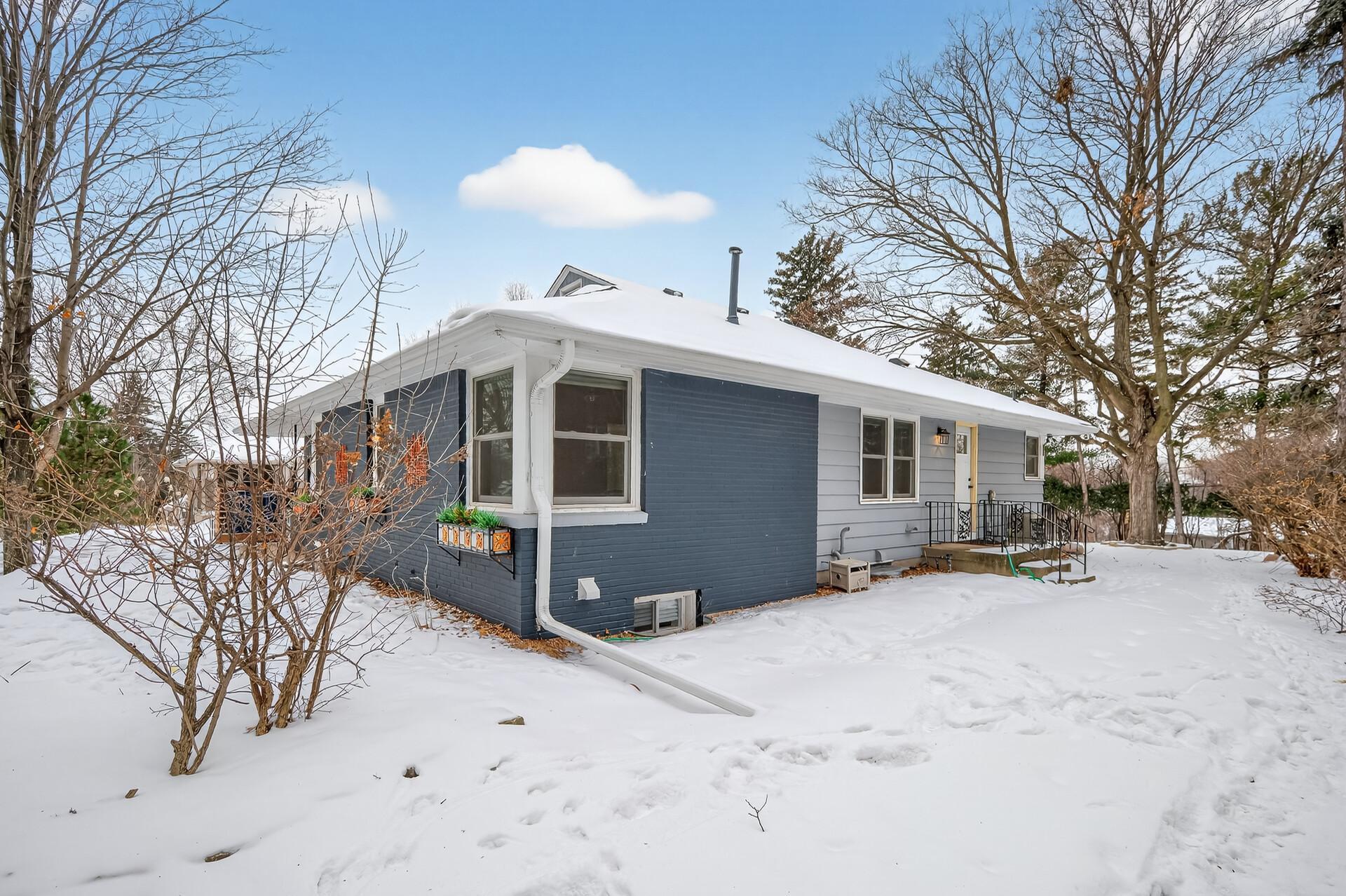 408 Natchez Avenue S