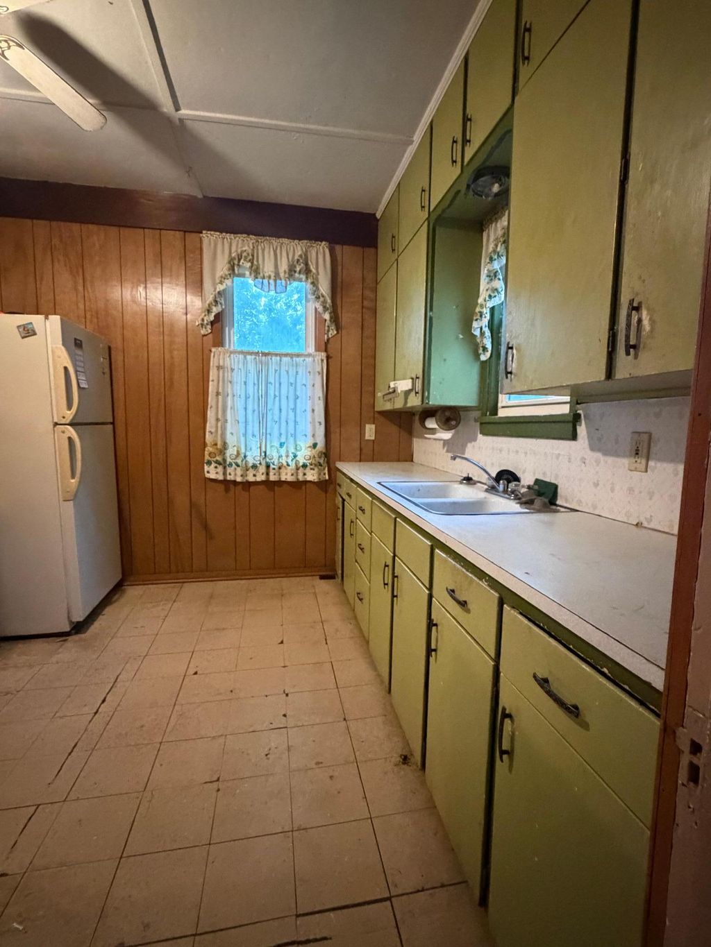 Photo of 508 E Iowa Street, Elmore, MN 56027 (MLS # 7076849)
