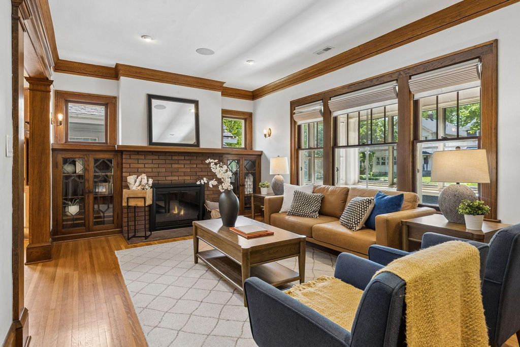 Photo of 217 Penn Avenue S, Minneapolis, MN 55405 (MLS # 7063523)
