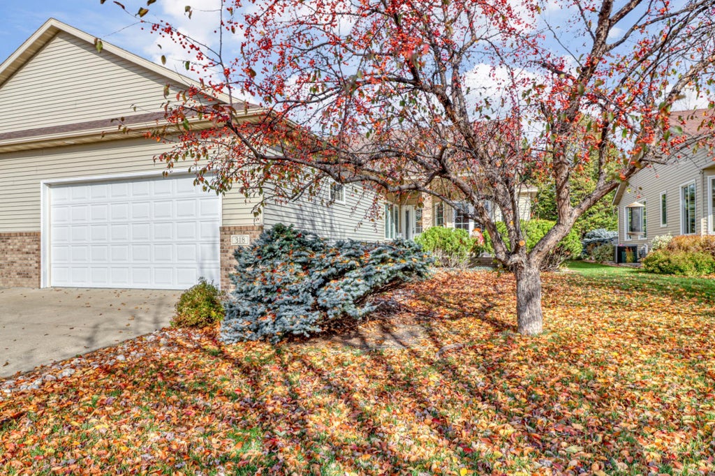 Photo of 318 44th Avenue S, Moorhead, MN 56560 (MLS # 7165963)