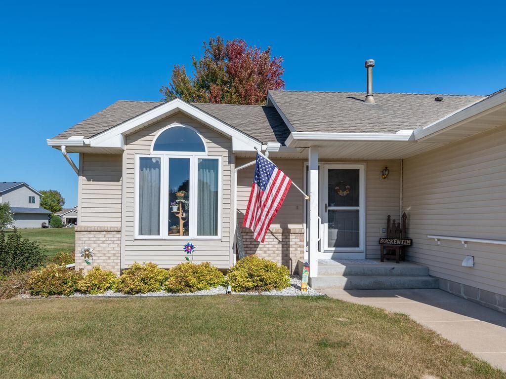 Photo of 609 Robert Avenue, Hamburg, MN 55339 (MLS # 7030062)