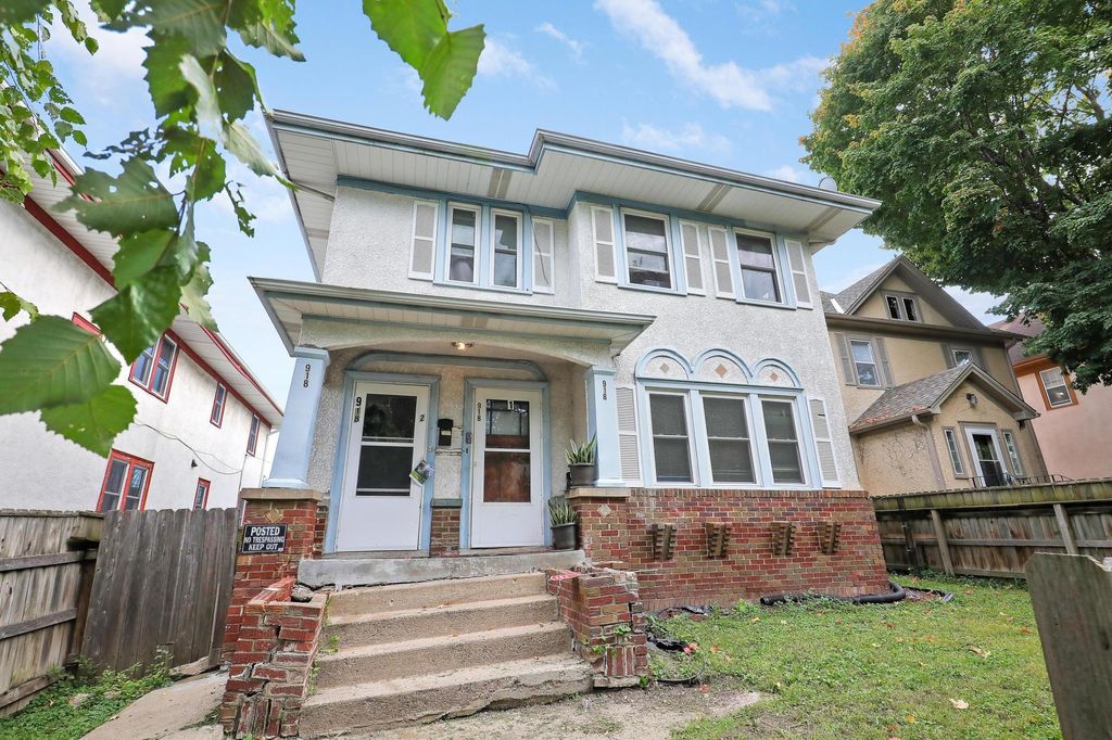 Photo of 918 Queen Avenue N, Minneapolis, MN 55411 (MLS # 7013334)