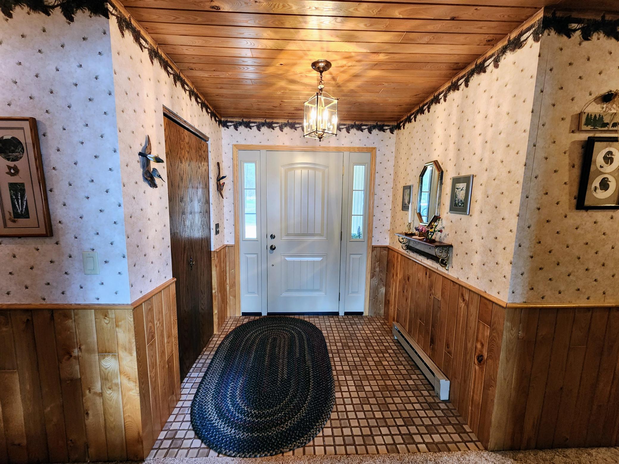 25118 Highwood Loop