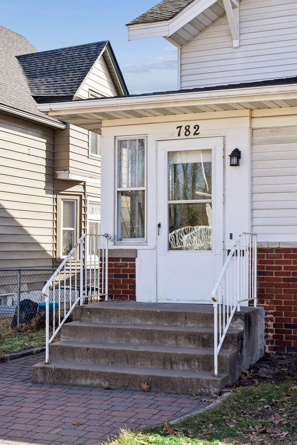 Photo of 782 Rose Avenue E, Saint Paul, MN 55106 (MLS # 7023601)