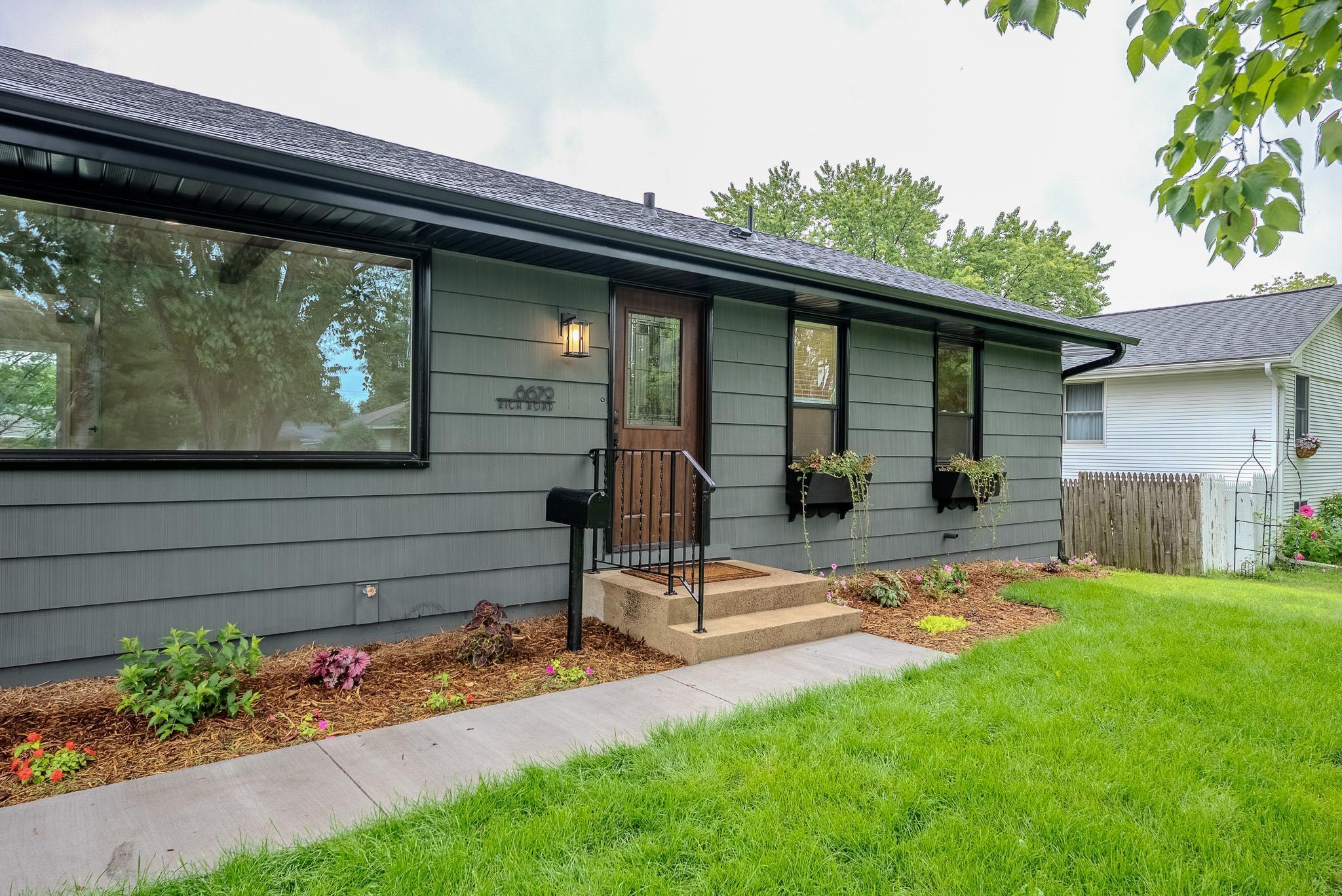 8679 Rich Road