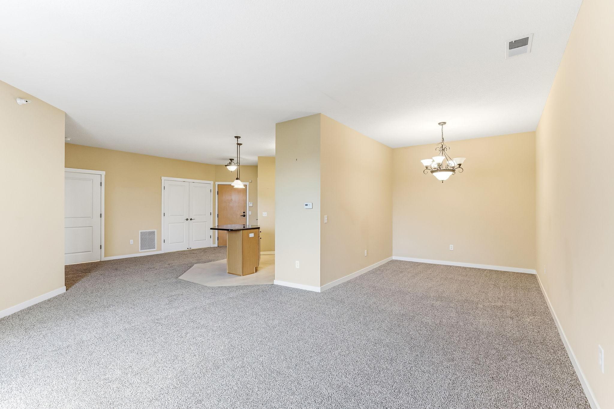 1070 Grandview Court NE 411