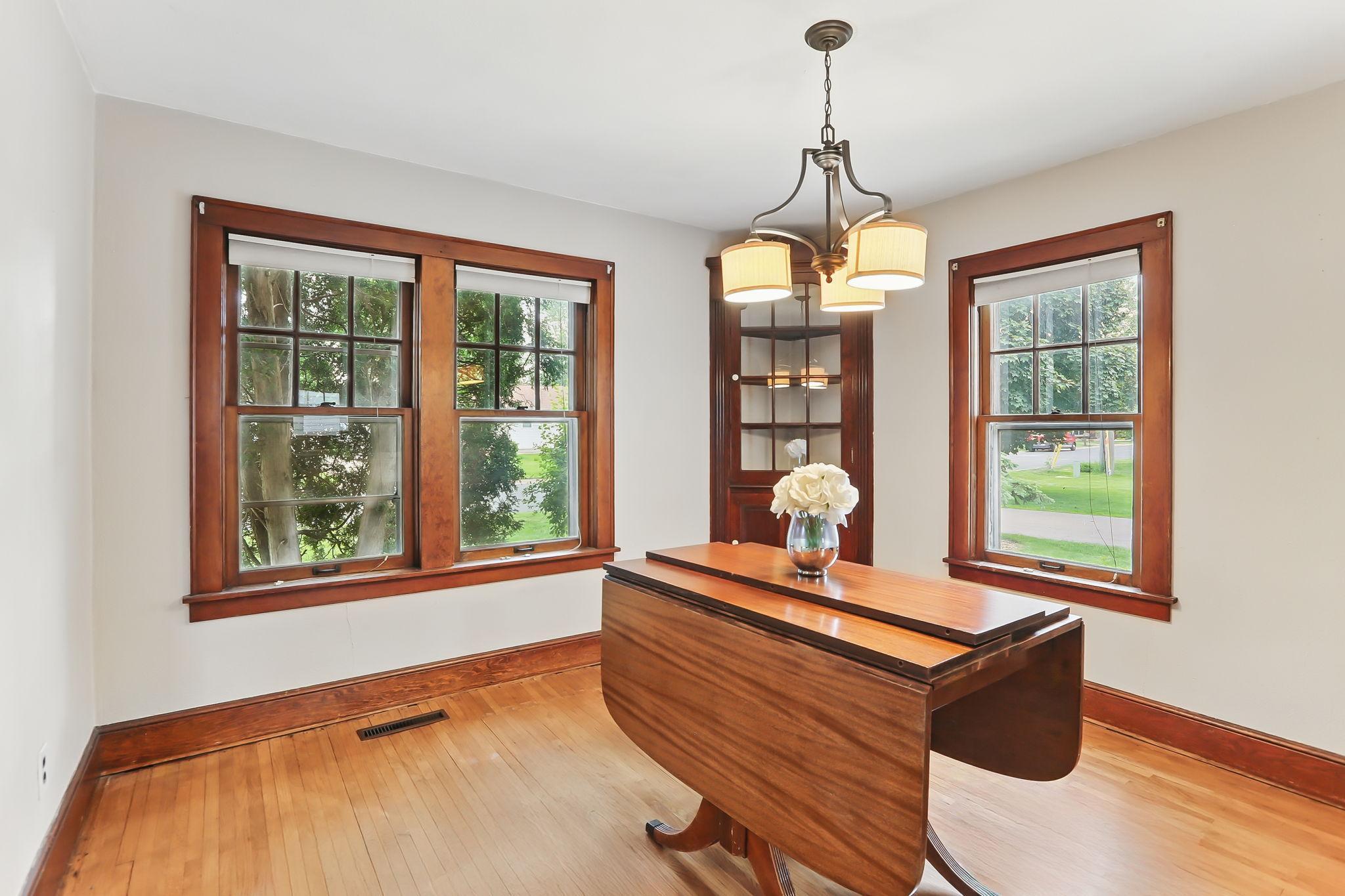 1206 2nd Street W
