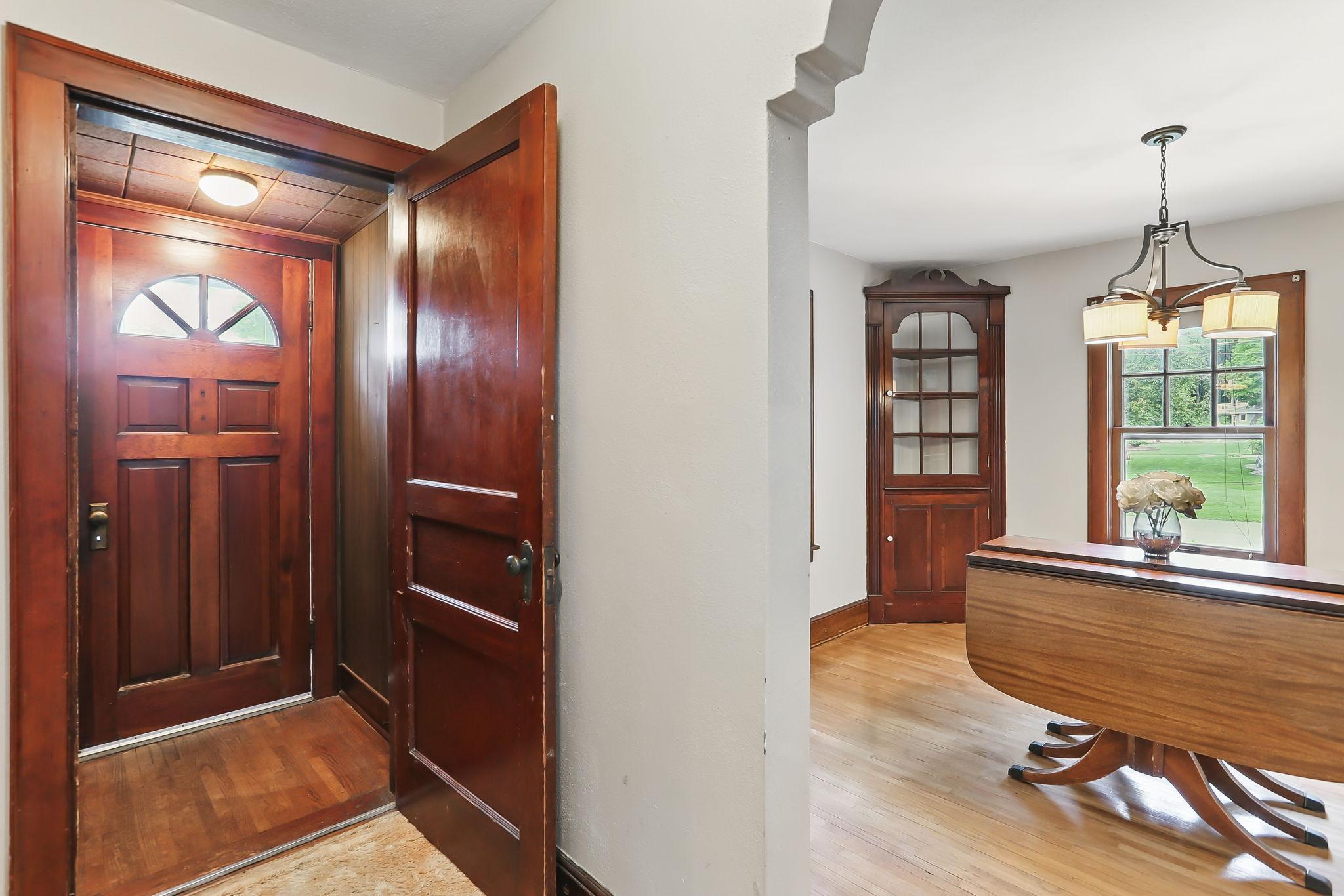 1206 2nd Street W
