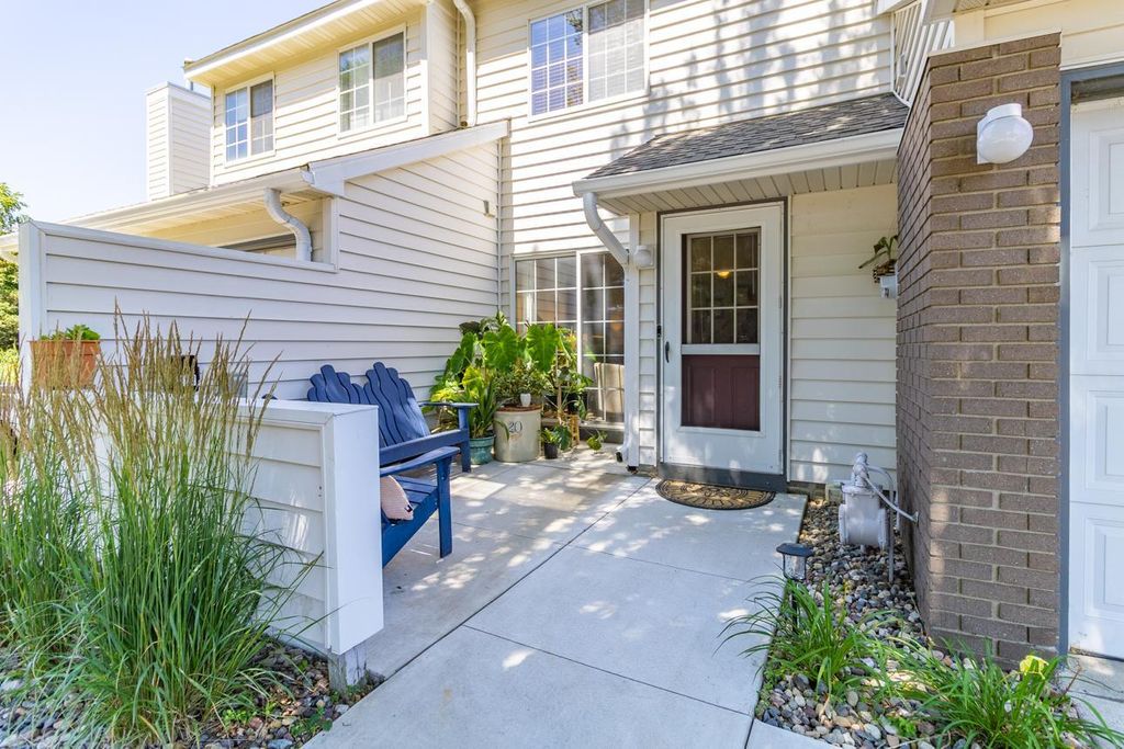 Photo of 12822 Echo Lane, Apple Valley, MN 55124 (MLS # 7108865)