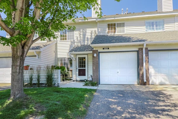 12822 ECHO LN, SAINT PAUL, MN 55124 - Image 7a2aed2f1e5bb9023bfa97e99d4c003f/3459446445