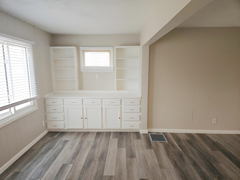 Photo of 5406 Utah Avenue N, New Hope, MN 55428 (MLS # 7049814)