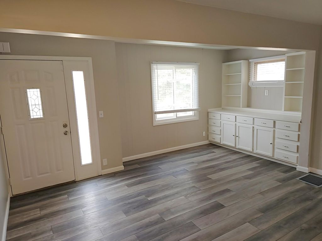 Photo of 5406 Utah Avenue N, New Hope, MN 55428 (MLS # 7049814)