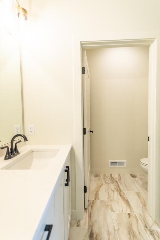 West Fargo, North Dakota 58078, United States, 2 Bedrooms Bedrooms, ,3 BathroomsBathrooms,Residential,Active,257221