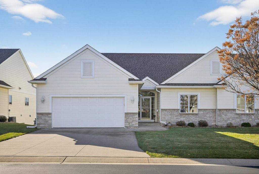 Photo of 2280 Coral Court NE, Rochester, MN 55906 (MLS # 6819087)