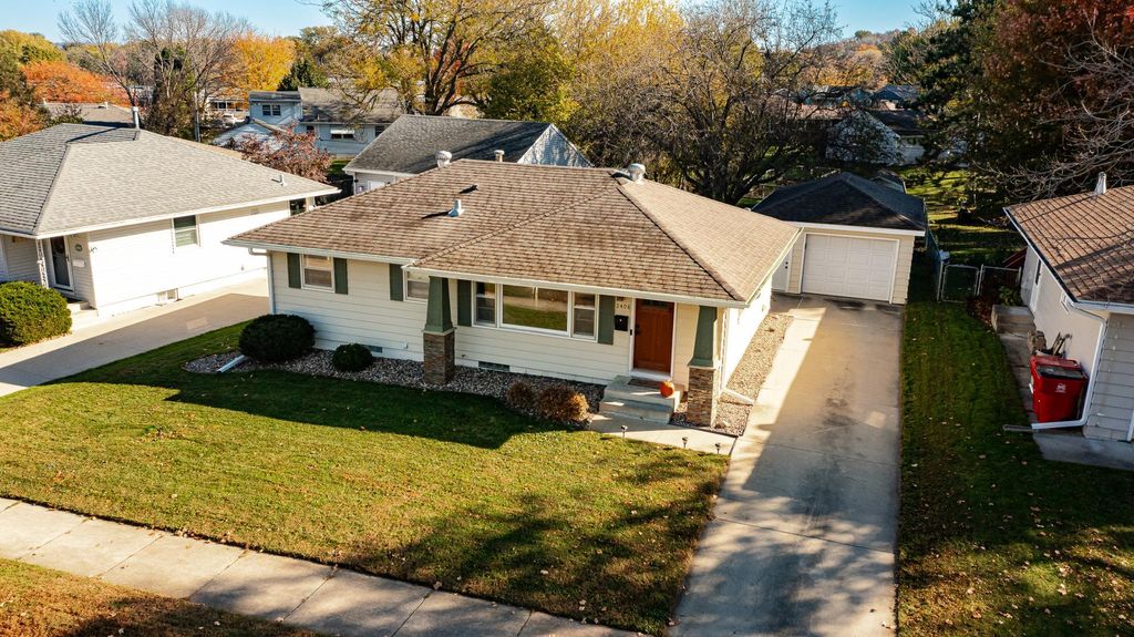 Photo of 2408 16th Avenue NW, Rochester, MN 55901 (MLS # 7009158)