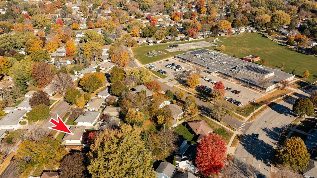 Photo of 2408 16th Avenue NW, Rochester, MN 55901 (MLS # 7009158)