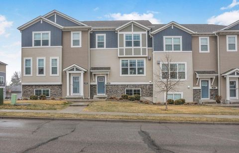 2189 Gateway Hill Road North Saint Paul MN 55109