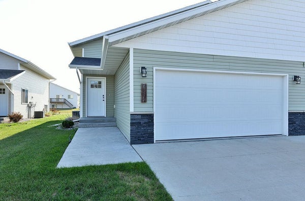 7284 30TH ST S, FARGO, ND 58104 - Image 7a76f15609bcf8a2c439ce581342e936/1559754566