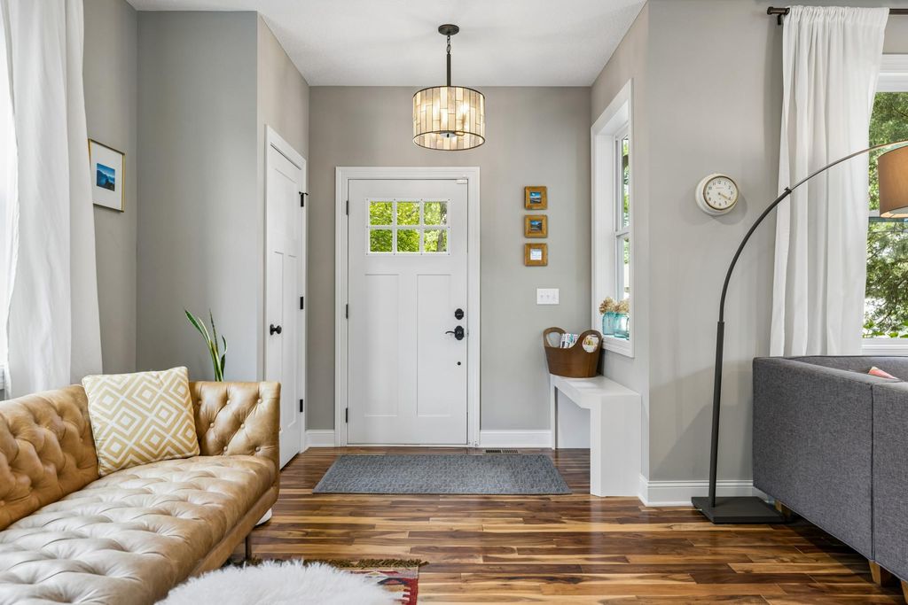 Photo of 315 Pascal Street S, Saint Paul, MN 55105 (MLS # 7091528)