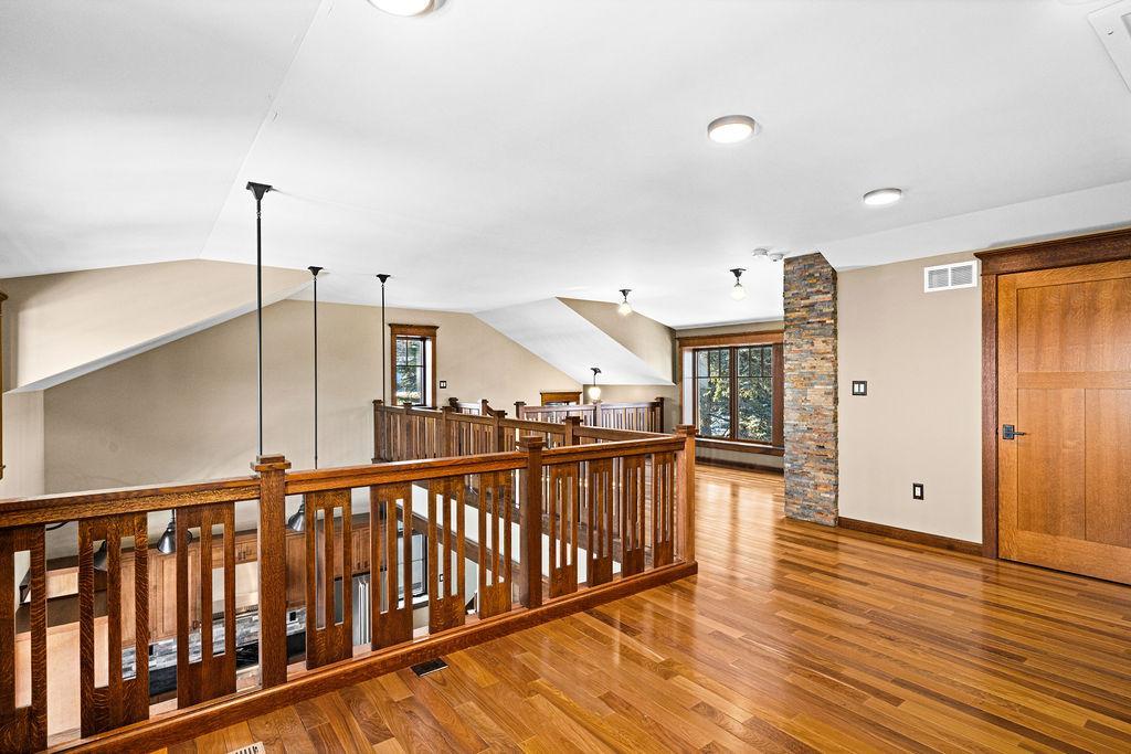Duluth, Minnesota, 55804, United States, 2 Bedrooms Bedrooms, ,2 BathroomsBathrooms,Residential,Active,2032415