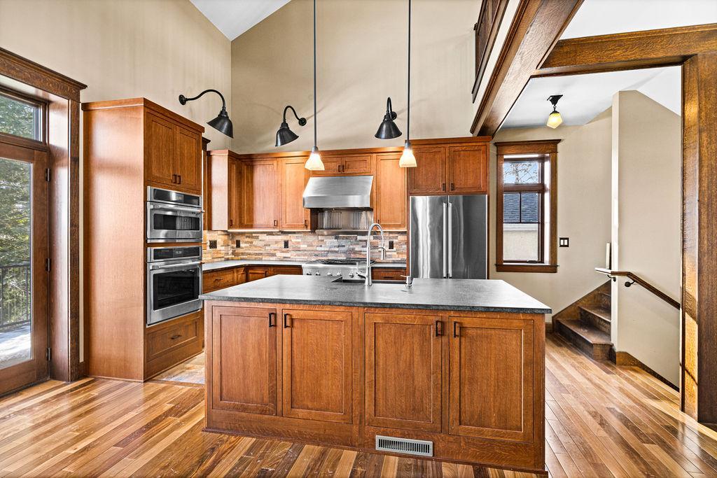 Duluth, Minnesota, 55804, United States, 2 Bedrooms Bedrooms, ,2 BathroomsBathrooms,Residential,Active,2032415