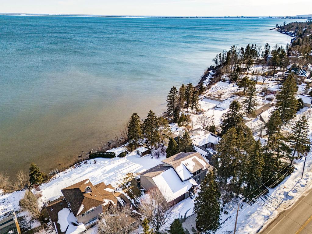 Duluth, Minnesota, 55804, United States, 2 Bedrooms Bedrooms, ,2 BathroomsBathrooms,Residential,Active,2032415