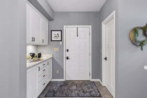 Tiny photo for 2041 Oakridge Street, Saint Paul, MN 55119 (MLS # 7117527)