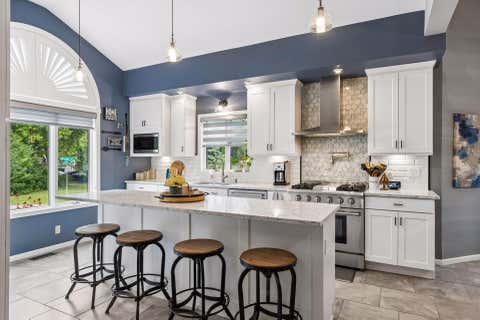 Tiny photo for 2041 Oakridge Street, Saint Paul, MN 55119 (MLS # 7117527)