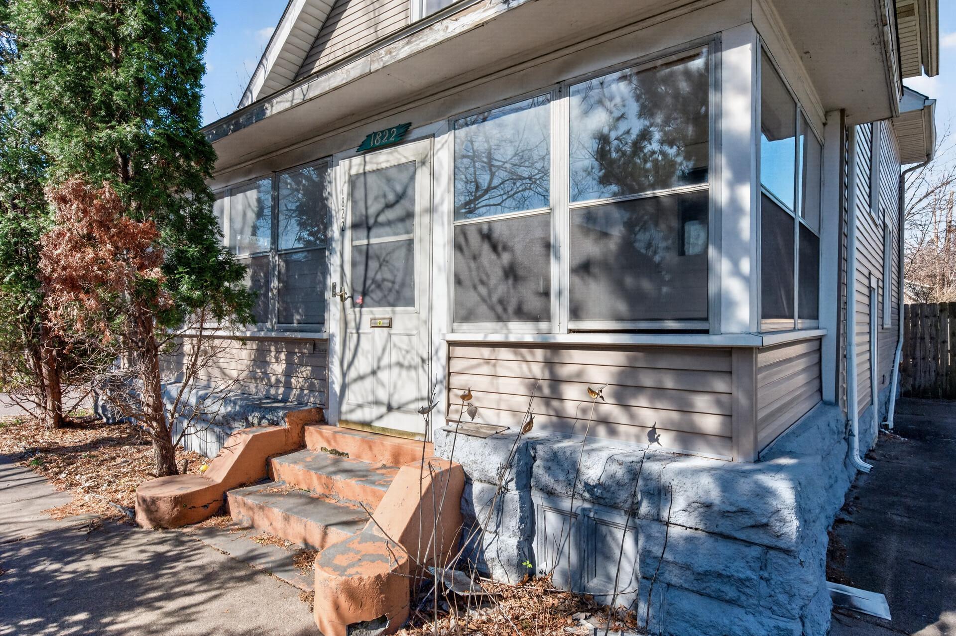 1822 Johnson Street NE