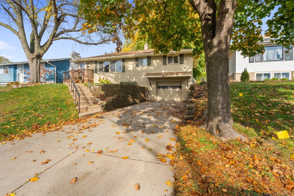 Photo of 1900 2nd Street N, South Saint Paul, MN 55075 (MLS # 7165682)