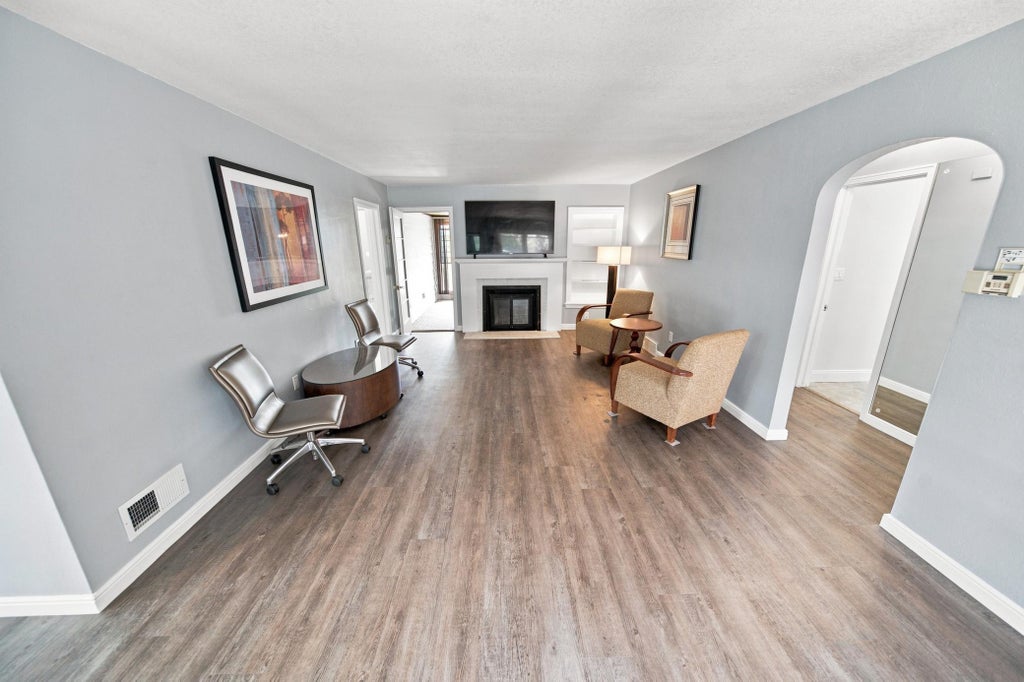 Photo of 432 16th Ave SW AVE, Rochester, MN 55902 (MLS # 7127354)