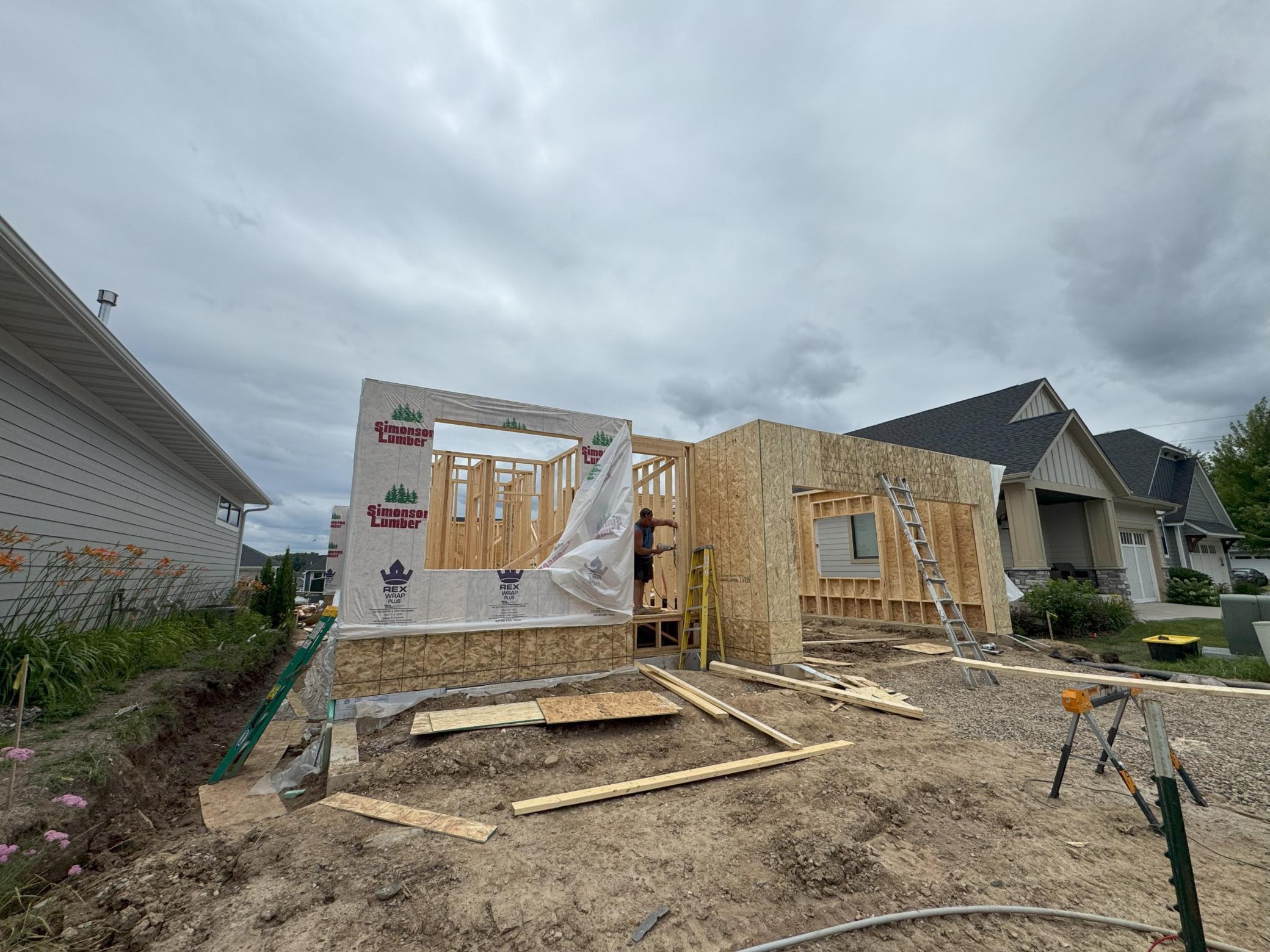 320 Laurel Curve
