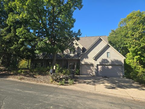 8748 Walton Oaks Drive Bloomington MN 55438