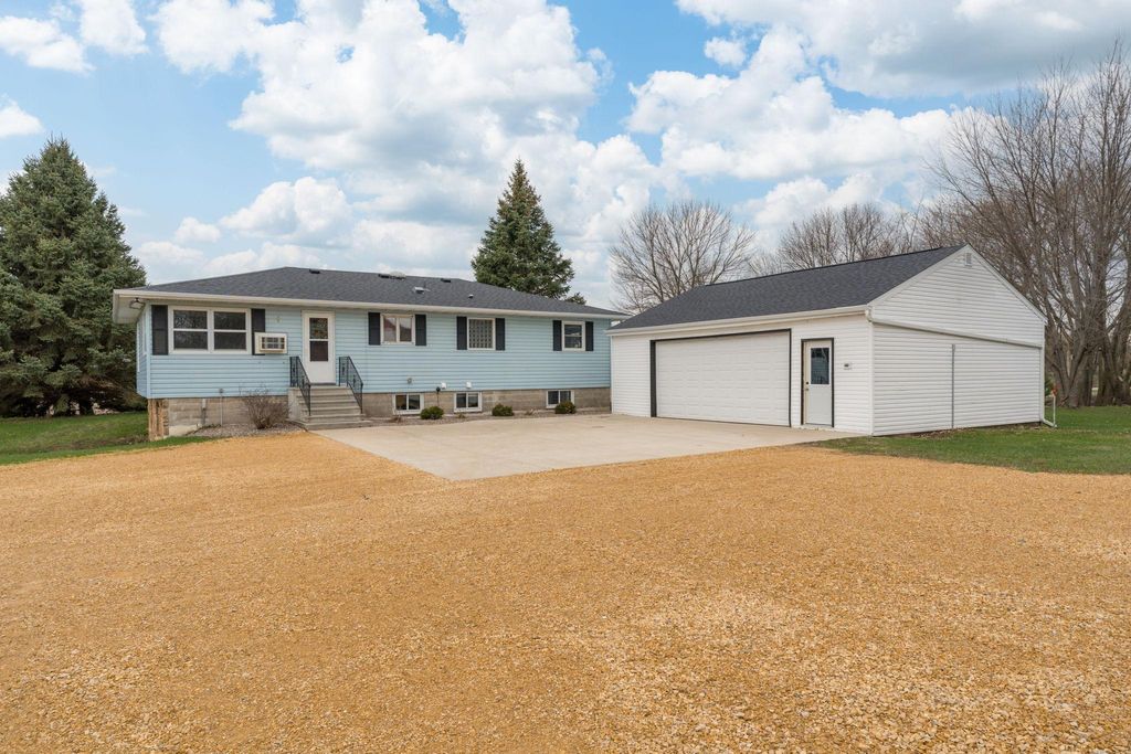 Photo of 235 390th Avenue, Janesville, MN 56048 (MLS # 7057977)