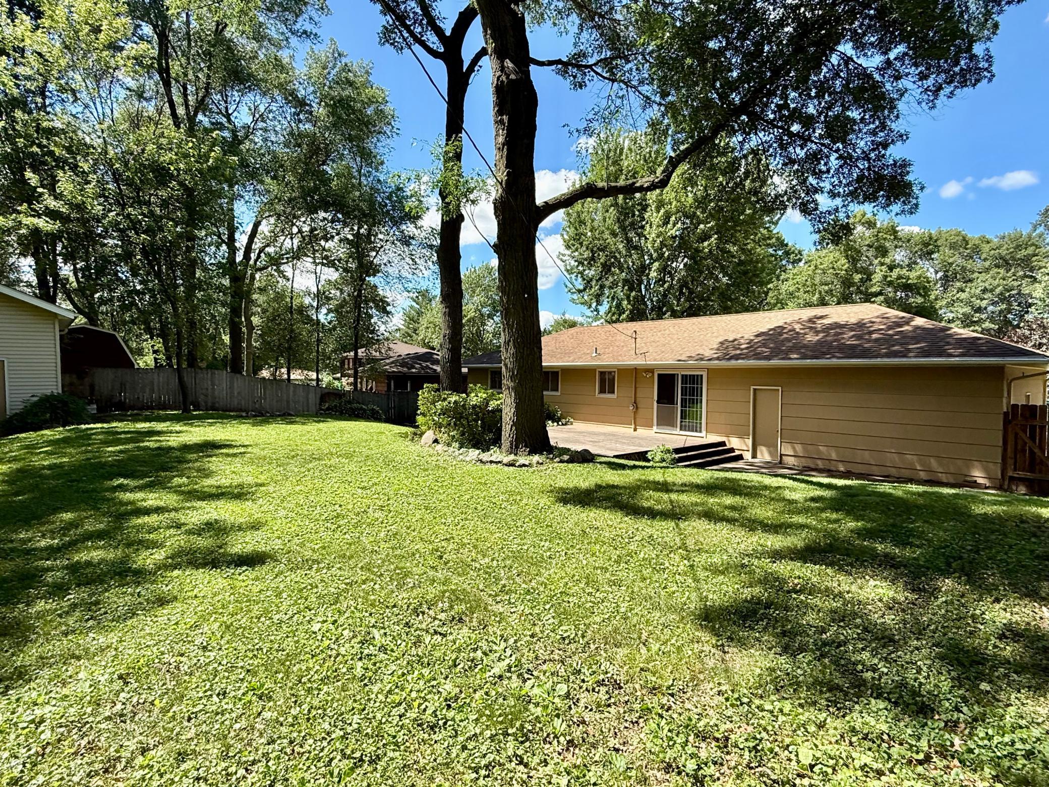 840 Oak Ridge Trail NE