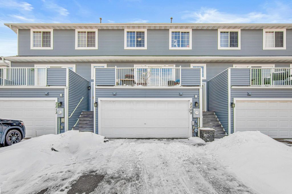 Photo of 2209 E 117th Street E #109, Burnsville, MN 55337 (MLS # 7007091)