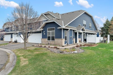 428 Hickory Lane N Oakdale MN 55128